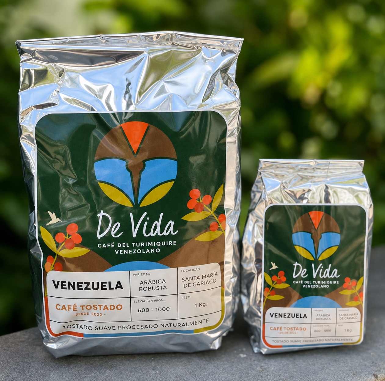 Café de Vida del Turimiquire venezolano en presentaciones de café tostado.